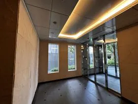 東栄神宮外苑ビルの外観