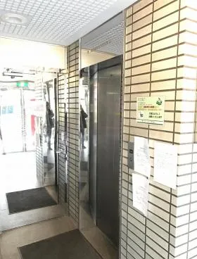 セントラルビルの外観