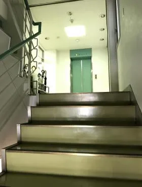 サンブリッジビルの外観
