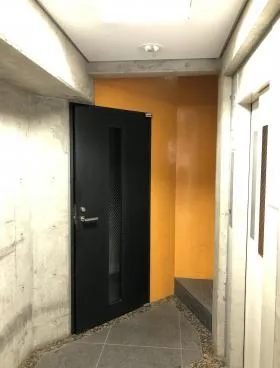 アークポイントビルの外観