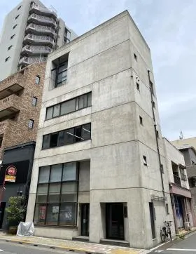 アークポイントビルの外観