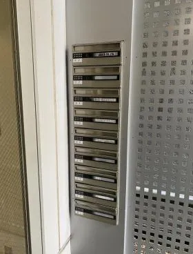 ツイントラスⅡビルの外観