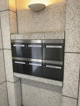 TOWAビルの外観