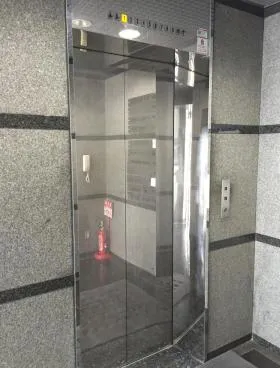 共栄入谷ビルの外観
