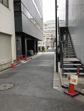ADビル東館の外観