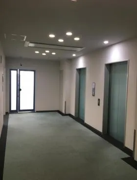 日新上野ビルの外観