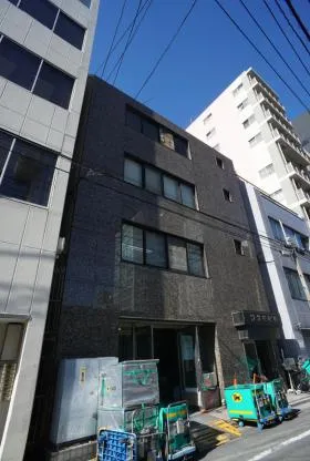 コスモビルの外観