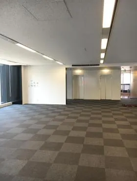 上野トーセイビルの外観