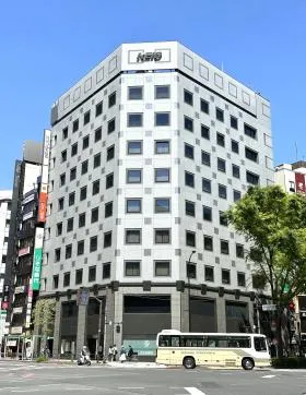 新宿三丁目ビルの外観