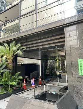 不二越ビルの外観