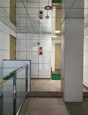 ハラダビルの外観