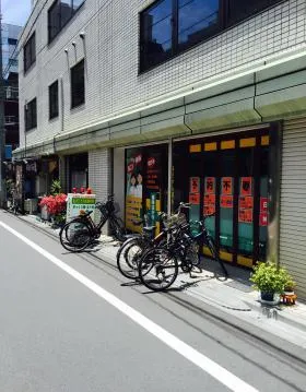 テェアーカテリーナビルの外観