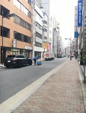 システム上野ビルの外観