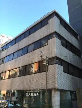 東上野小池ビルの外観