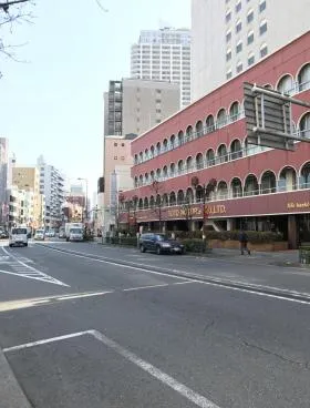 MKビルの外観