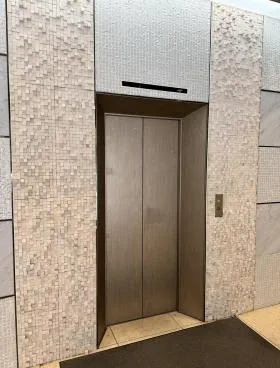 ルート西池袋ビルの外観