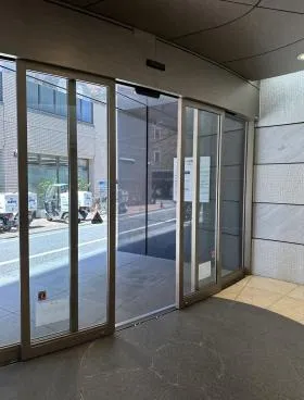 ルート西池袋ビルの外観