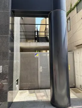ルート西池袋ビルの外観