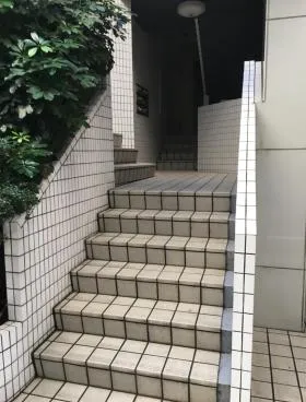 OPTビルの外観