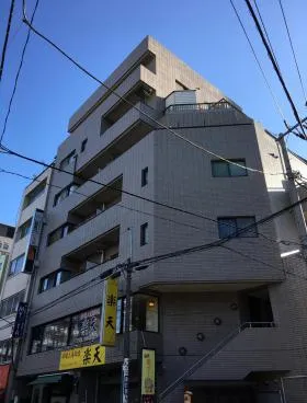 アルカディア篠ビルの外観