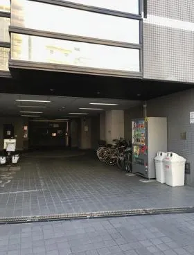 共同計画ビルの外観