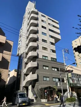 グローバル新神楽坂の外観