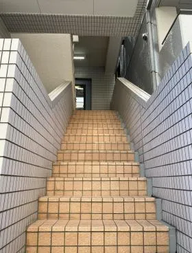 THE GATE 新宿御苑(旧東信ビル)ビルの外観