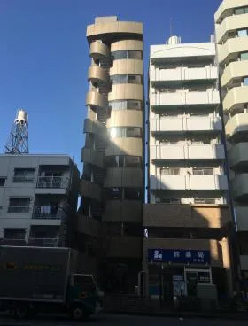 サン池袋Ⅱビルの外観