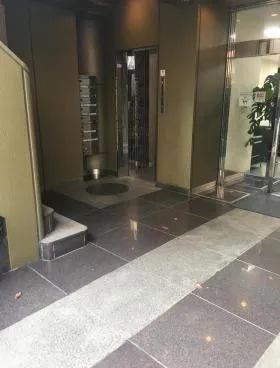 サン池袋Ⅱビルの外観