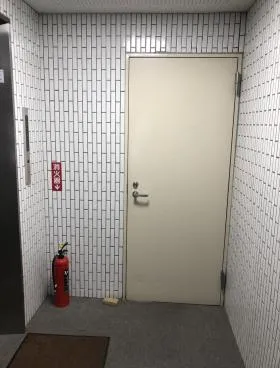 横山ビルの外観