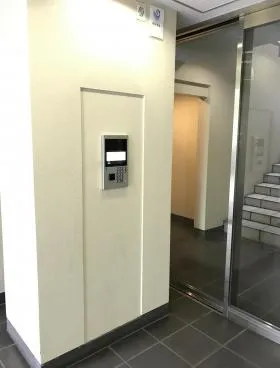 I・Sビルの外観