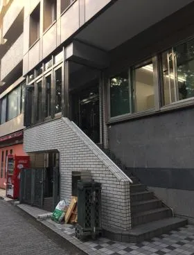 白鳥ビルの外観