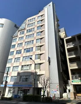 セントポールビルの外観