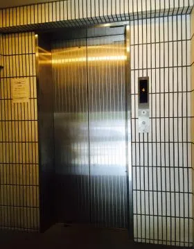旭ビルの外観