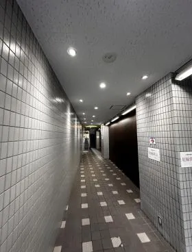 松楽ビルの外観