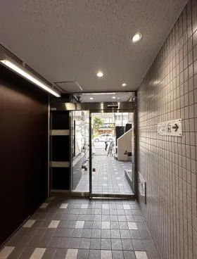 松楽ビルの外観
