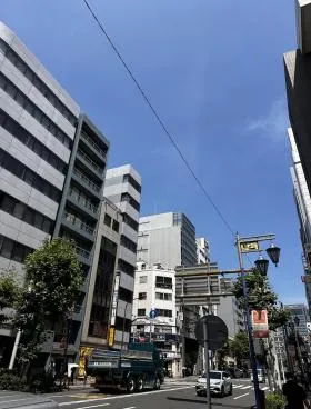 松楽ビルの外観