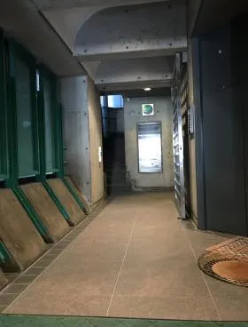 エムアイビルの外観