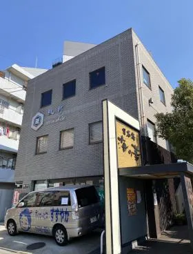 高野ビルの外観