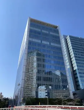 大崎フロントタワービルの外観