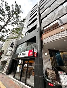 昇立西新宿ビルの外観