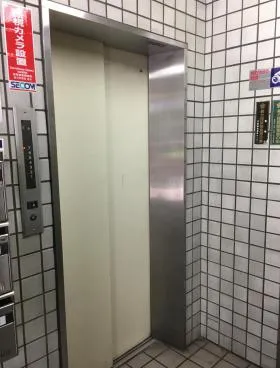 ノーブル池袋ビルの外観