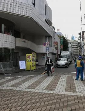 平和ビルの外観