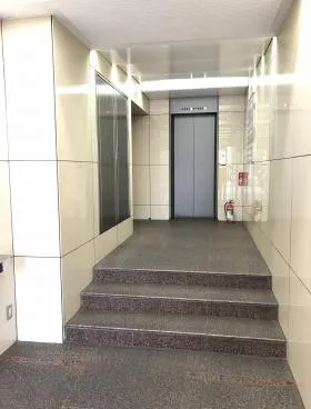 池袋グランディアビルの外観