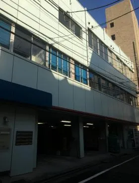 MNビルの外観