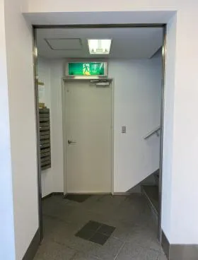 石山ビルの外観