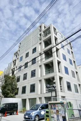 宮坂甲斐路ビルの外観