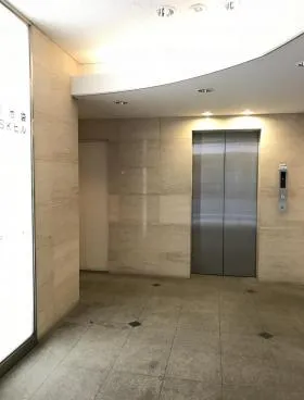 東池袋ISKビルの外観