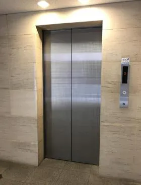 東池袋ISKビルの外観