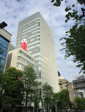 ニッセイ池袋ビルの外観